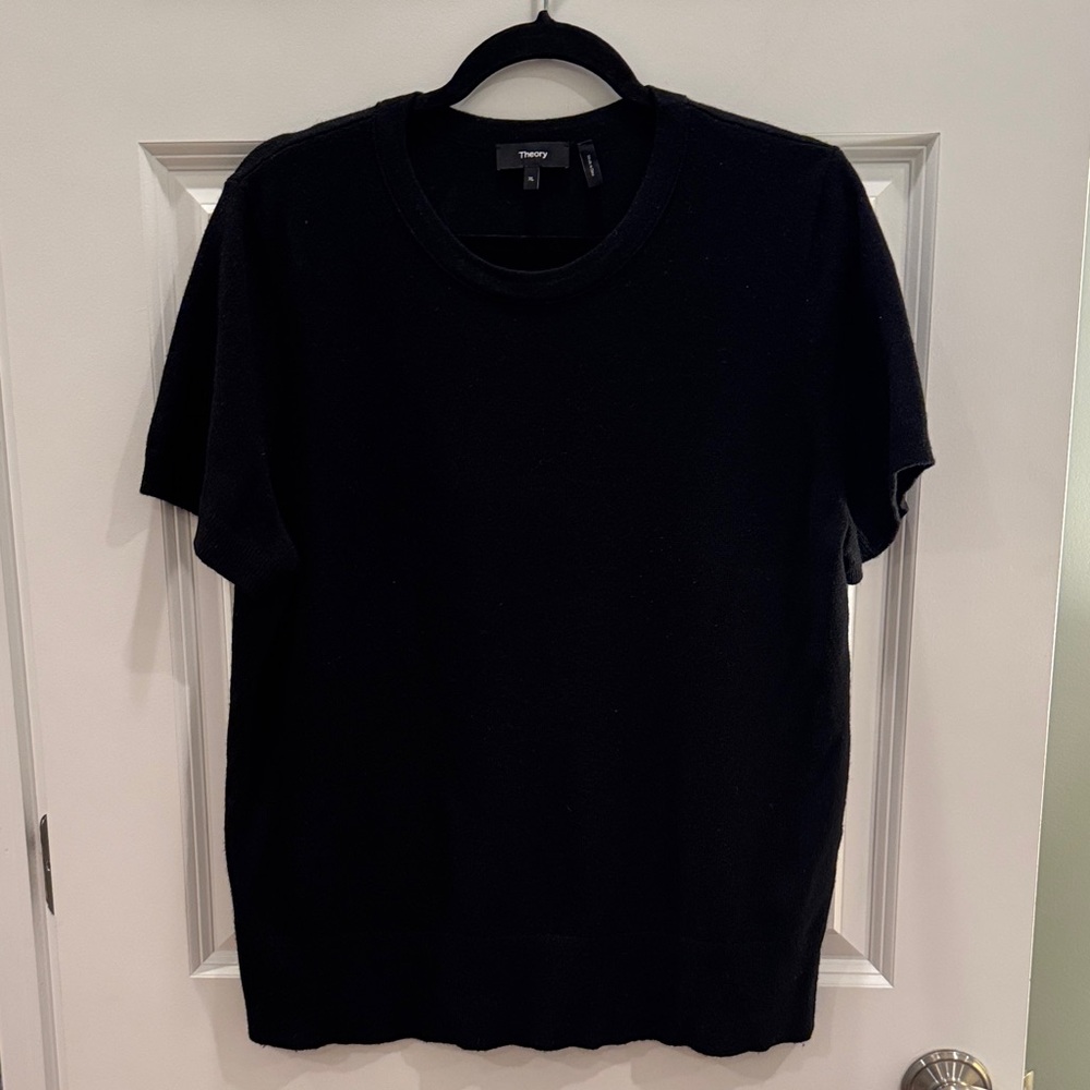 Theory Cashmere short sleeve top - Black